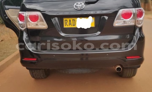 Sayi Na hannu Toyota Fortuner Noir Mota in Kigali a Rwanda Sayi Na hannu Toyota Fortuner Noir Mota in Kigali a Rwanda