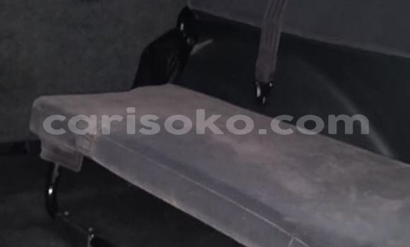 Sayi Na hannu Toyota Land Cruiser Prado Noir Mota in Kigali a Rwanda Sayi Na hannu Toyota Land Cruiser Prado Noir Mota in Kigali a Rwanda