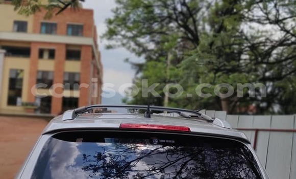 Sayi Na hannu Hyundai Santa Fe Gris Mota in Kigali a Rwanda Sayi Na hannu Hyundai Santa Fe Gris Mota in Kigali a Rwanda