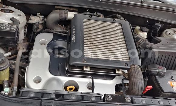 Sayi Na hannu Hyundai Santa Fe Gris Mota in Kigali a Rwanda Sayi Na hannu Hyundai Santa Fe Gris Mota in Kigali a Rwanda