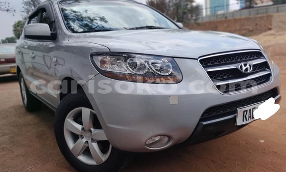 Sayi Na hannu Hyundai Santa Fe Gris Mota in Kigali a Rwanda Sayi Na hannu Hyundai Santa Fe Gris Mota in Kigali a Rwanda