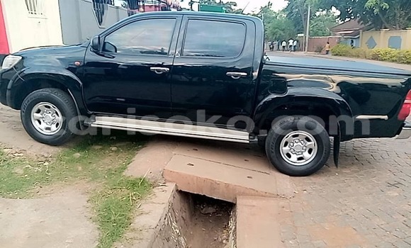 Sayi Na hannu Toyota Hilux Noir Mota in Kigali a Rwanda Sayi Na hannu Toyota Hilux Noir Mota in Kigali a Rwanda