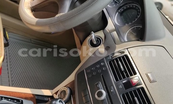 Buy Used Mercedes-Benz C–Class Black Car in Kigali in Rwanda Buy Used Mercedes-Benz C–Class Black Car in Kigali in Rwanda