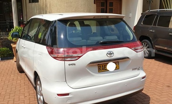 Sayi Na hannu Toyota Previa Blanc Mota in Kigali a Rwanda Sayi Na hannu Toyota Previa Blanc Mota in Kigali a Rwanda