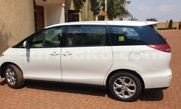 Sayi Na hannu Toyota Previa Blanc Mota in Kigali a Rwanda Sayi Na hannu Toyota Previa Blanc Mota in Kigali a Rwanda