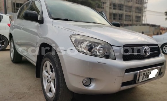 اشتري مستعمل Toyota RAV4 Gris سيارة في Kigali في Rwanda اشتري مستعمل Toyota RAV4 Gris سيارة في Kigali في Rwanda