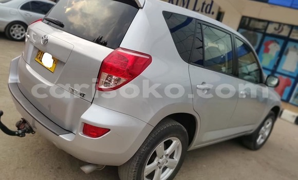 اشتري مستعمل Toyota RAV4 Gris سيارة في Kigali في Rwanda اشتري مستعمل Toyota RAV4 Gris سيارة في Kigali في Rwanda