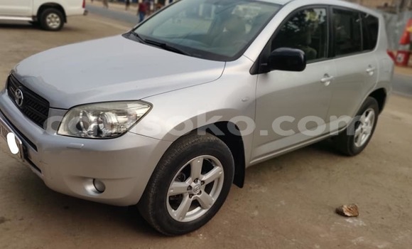 اشتري مستعمل Toyota RAV4 Gris سيارة في Kigali في Rwanda اشتري مستعمل Toyota RAV4 Gris سيارة في Kigali في Rwanda
