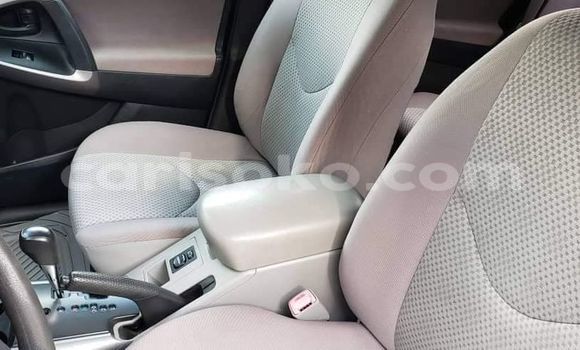 اشتري مستعمل Toyota RAV4 Bleu سيارة في Kigali في Rwanda اشتري مستعمل Toyota RAV4 Bleu سيارة في Kigali في Rwanda