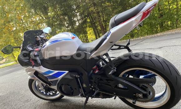 Acheter Occasion Moto Suzuki GSX–R Blanc à Gicumbi, Rwanda Acheter Occasion Moto Suzuki GSX–R Blanc à Gicumbi, Rwanda
