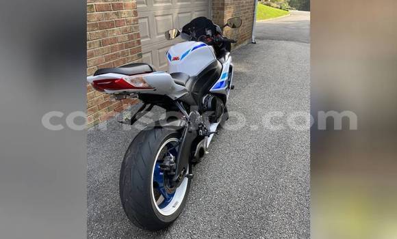 Acheter Occasion Moto Suzuki GSX–R Blanc à Gicumbi, Rwanda Acheter Occasion Moto Suzuki GSX–R Blanc à Gicumbi, Rwanda
