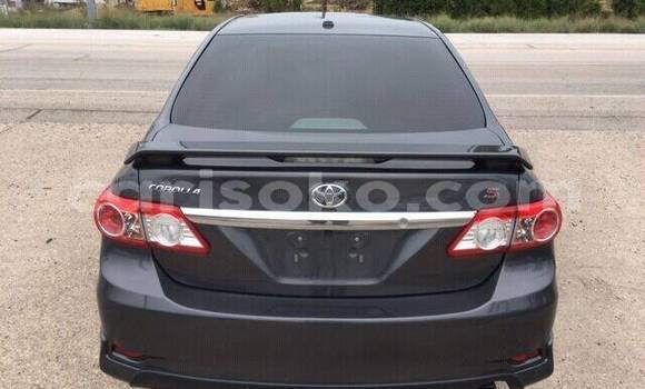 Sayi Na hannu Toyota Corolla Beige Mota in Gicumbi a Rwanda Sayi Na hannu Toyota Corolla Beige Mota in Gicumbi a Rwanda