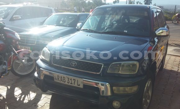 Sayi Na hannu Toyota 4Runner Bleu Mota in Kigali a Rwanda Sayi Na hannu Toyota 4Runner Bleu Mota in Kigali a Rwanda