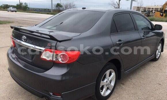 Sayi Na hannu Toyota Corolla Beige Mota in Gicumbi a Rwanda Sayi Na hannu Toyota Corolla Beige Mota in Gicumbi a Rwanda