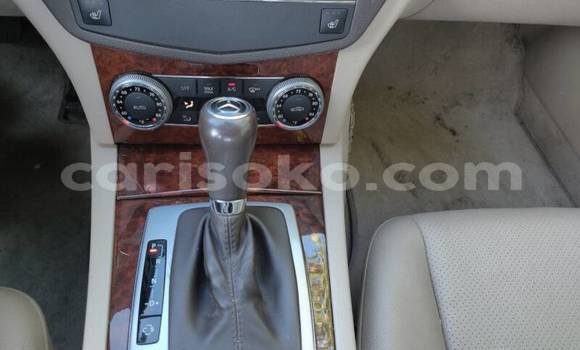 Acheter Occasion Voiture Mercedes-Benz KOMPRESSOR Beige à Gicumbi, Rwanda Acheter Occasion Voiture Mercedes-Benz KOMPRESSOR Beige à Gicumbi, Rwanda