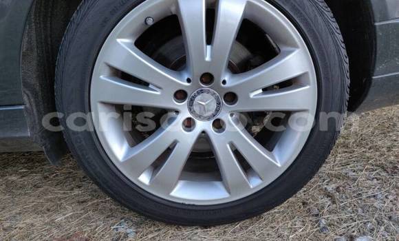 Acheter Occasion Voiture Mercedes-Benz KOMPRESSOR Beige à Gicumbi, Rwanda Acheter Occasion Voiture Mercedes-Benz KOMPRESSOR Beige à Gicumbi, Rwanda