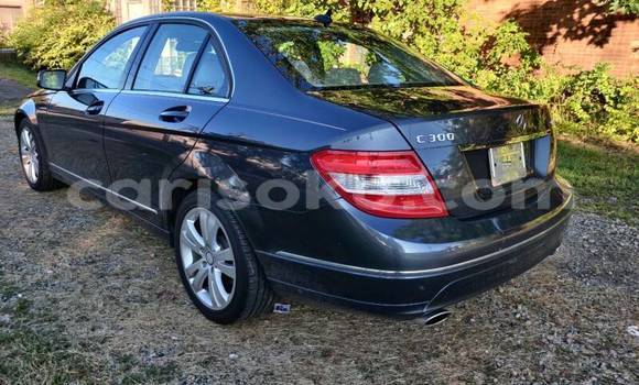 Acheter Occasion Voiture Mercedes-Benz KOMPRESSOR Beige à Gicumbi, Rwanda Acheter Occasion Voiture Mercedes-Benz KOMPRESSOR Beige à Gicumbi, Rwanda