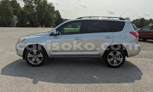 اشتري مستعمل Toyota RAV4 Gris سيارة في Gicumbi في Rwanda اشتري مستعمل Toyota RAV4 Gris سيارة في Gicumbi في Rwanda