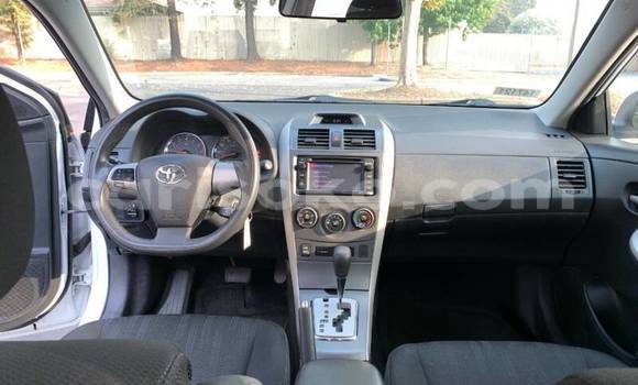 Buy Used Toyota Corolla White Car in Gicumbi in Rwanda Buy Used Toyota Corolla White Car in Gicumbi in Rwanda