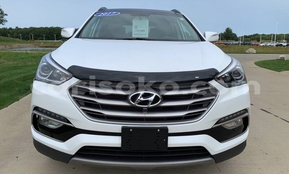 Buy Used Hyundai Santa Fe White Car in Gicumbi in Rwanda Buy Used Hyundai Santa Fe White Car in Gicumbi in Rwanda