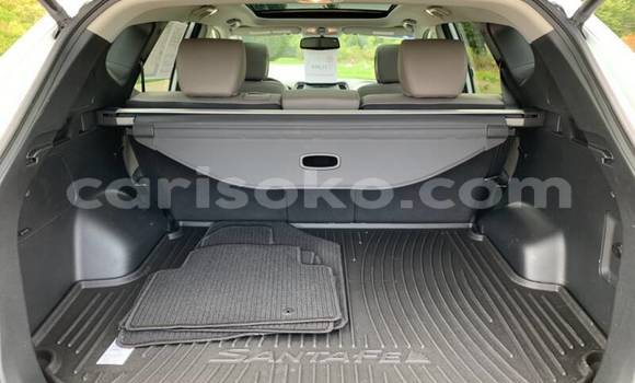 Buy Used Hyundai Santa Fe White Car in Gicumbi in Rwanda Buy Used Hyundai Santa Fe White Car in Gicumbi in Rwanda