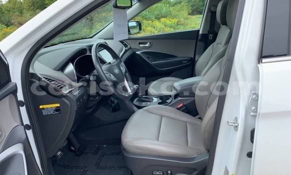 Buy Used Hyundai Santa Fe White Car in Gicumbi in Rwanda Buy Used Hyundai Santa Fe White Car in Gicumbi in Rwanda