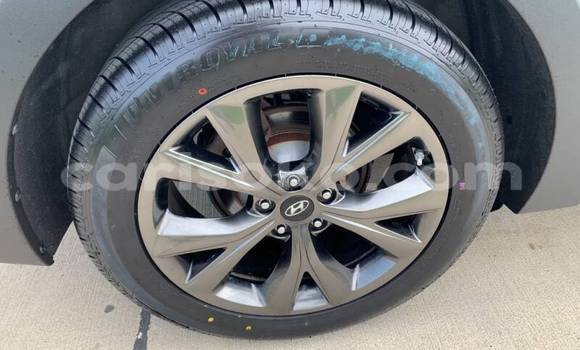 Buy Used Hyundai Santa Fe White Car in Gicumbi in Rwanda Buy Used Hyundai Santa Fe White Car in Gicumbi in Rwanda