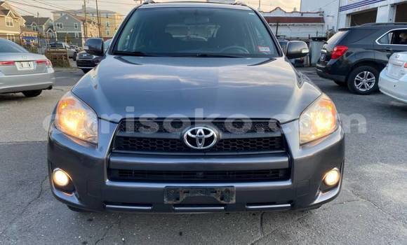 Buy Used Toyota RAV4 Beige Car in Gicumbi in Rwanda Buy Used Toyota RAV4 Beige Car in Gicumbi in Rwanda
