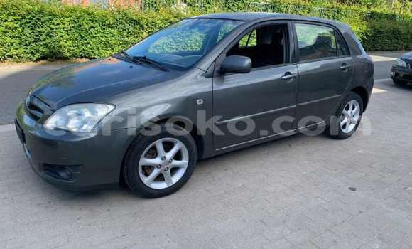 Acheter Occasion Voiture Toyota Corolla Beige à Kigali, Rwanda Acheter Occasion Voiture Toyota Corolla Beige à Kigali, Rwanda