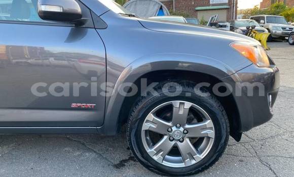 اشتري مستعمل Toyota RAV4 Beige سيارة في Kigali في Rwanda اشتري مستعمل Toyota RAV4 Beige سيارة في Kigali في Rwanda