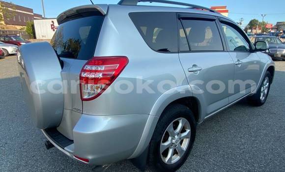 اشتري مستعمل Toyota RAV4 Gris سيارة في Kigali في Rwanda اشتري مستعمل Toyota RAV4 Gris سيارة في Kigali في Rwanda