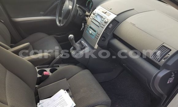 Buy Used Toyota Corolla Verso Silver Car in Kigali in Rwanda Buy Used Toyota Corolla Verso Silver Car in Kigali in Rwanda