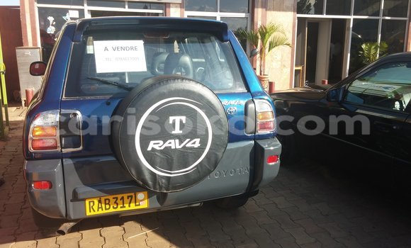 Sayi Na hannu Toyota 4Runner Bleu Mota in Kigali a Rwanda Sayi Na hannu Toyota 4Runner Bleu Mota in Kigali a Rwanda