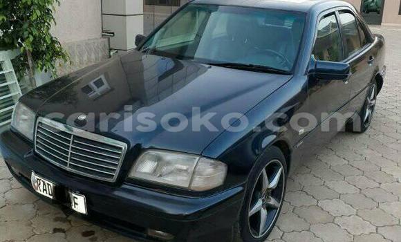 اشتري مستعمل Mercedes-Benz C–Class Bleu سيارة في Kigali في Rwanda اشتري مستعمل Mercedes-Benz C–Class Bleu سيارة في Kigali في Rwanda