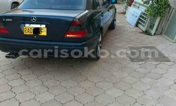 اشتري مستعمل Mercedes-Benz C–Class Bleu سيارة في Kigali في Rwanda اشتري مستعمل Mercedes-Benz C–Class Bleu سيارة في Kigali في Rwanda