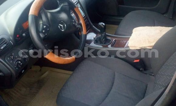 اشتري مستعمل Mercedes-Benz C–Class Bleu سيارة في Kigali في Rwanda اشتري مستعمل Mercedes-Benz C–Class Bleu سيارة في Kigali في Rwanda