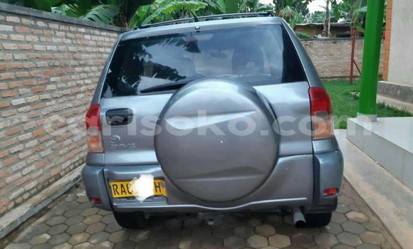 اشتري مستعمل Toyota RAV4 Autre سيارة في Kigali في Rwanda اشتري مستعمل Toyota RAV4 Autre سيارة في Kigali في Rwanda