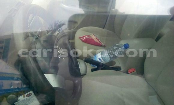 اشتري مستعمل Toyota Corolla Beige سيارة في Kigali في Rwanda اشتري مستعمل Toyota Corolla Beige سيارة في Kigali في Rwanda