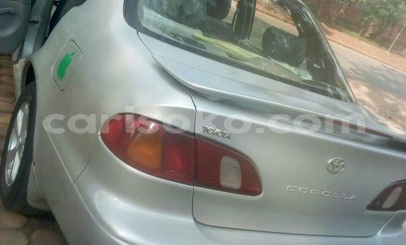 Acheter Occasion Voiture Toyota Corolla Gris à Kigali, Rwanda Acheter Occasion Voiture Toyota Corolla Gris à Kigali, Rwanda