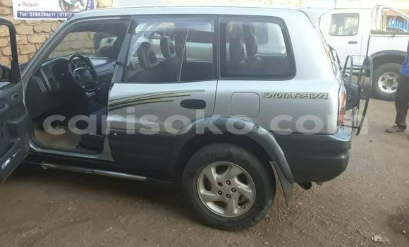 اشتري مستعمل Toyota RAV4 Gris سيارة في Kigali في Rwanda اشتري مستعمل Toyota RAV4 Gris سيارة في Kigali في Rwanda