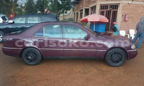اشتري مستعمل Mercedes-Benz C–Class Rouge سيارة في Kigali في Rwanda اشتري مستعمل Mercedes-Benz C–Class Rouge سيارة في Kigali في Rwanda