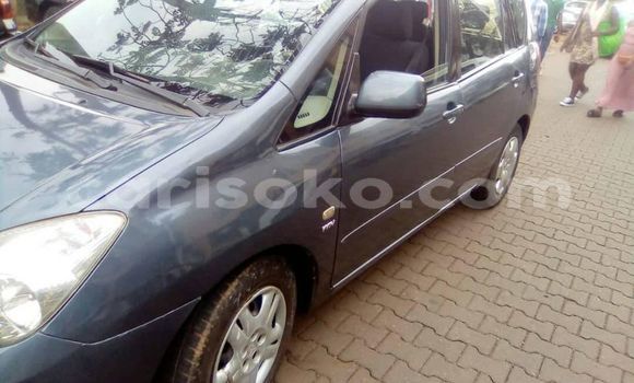 Acheter Occasion Voiture Toyota Corolla Verso Bleu à Kigali, Rwanda