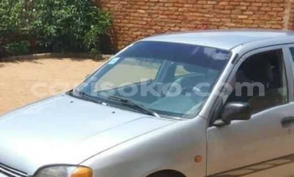 Acheter Occasion Voiture Toyota Starlet Gris à Kigali, Rwanda