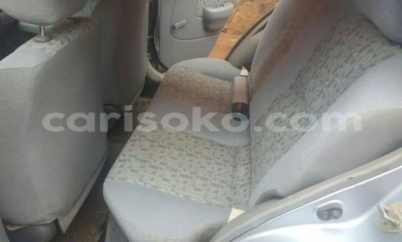 اشتري مستعمل Toyota Starlet Gris سيارة في Kigali في Rwanda اشتري مستعمل Toyota Starlet Gris سيارة في Kigali في Rwanda