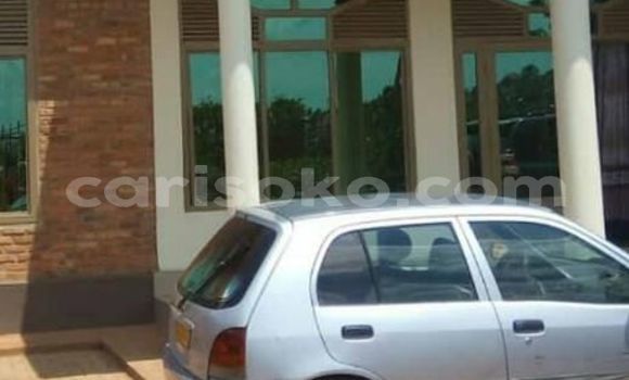 اشتري مستعمل Toyota Starlet Gris سيارة في Kigali في Rwanda اشتري مستعمل Toyota Starlet Gris سيارة في Kigali في Rwanda