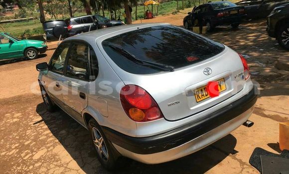 اشتري مستعمل Toyota Corolla Gris سيارة في Kigali في Rwanda اشتري مستعمل Toyota Corolla Gris سيارة في Kigali في Rwanda