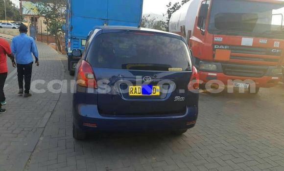 اشتري مستعمل Toyota Spacio Bleu سيارة في Kigali في Rwanda اشتري مستعمل Toyota Spacio Bleu سيارة في Kigali في Rwanda