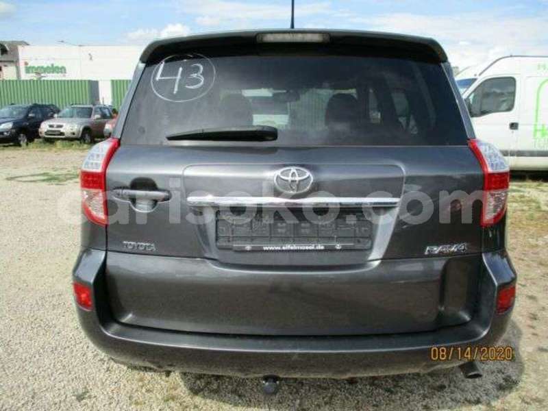 Big with watermark toyota rav4 rwanda kigali 13344