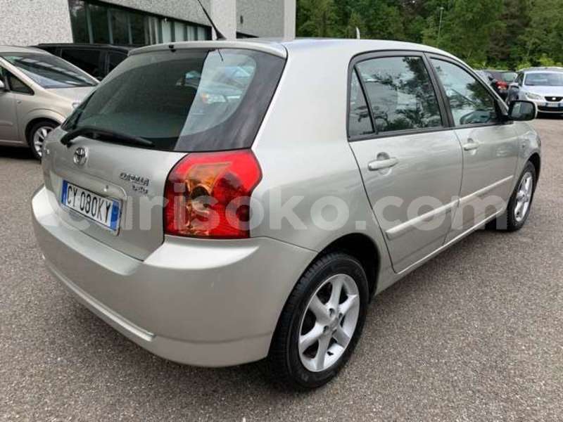 Big with watermark toyota corolla rwanda kigali 13351