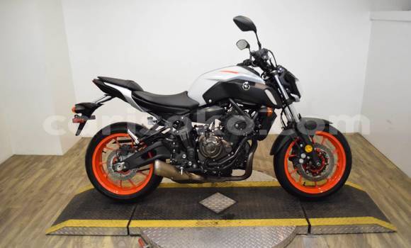 Sayi Na hannu Yamaha MT Noir Motsi in Kigali a Rwanda Sayi Na hannu Yamaha MT Noir Motsi in Kigali a Rwanda